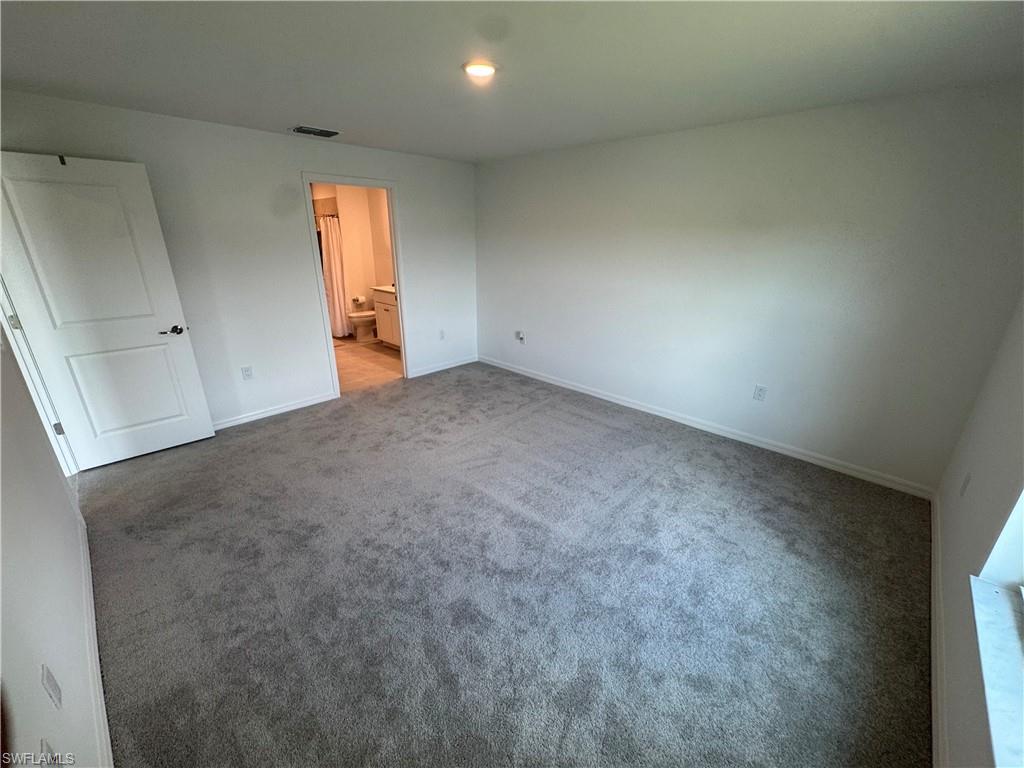 1609 NE 33rd TER photo 11