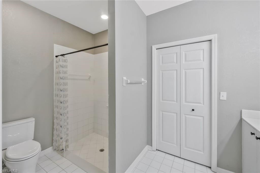 1340 Charleston Square DR 101 photo 14