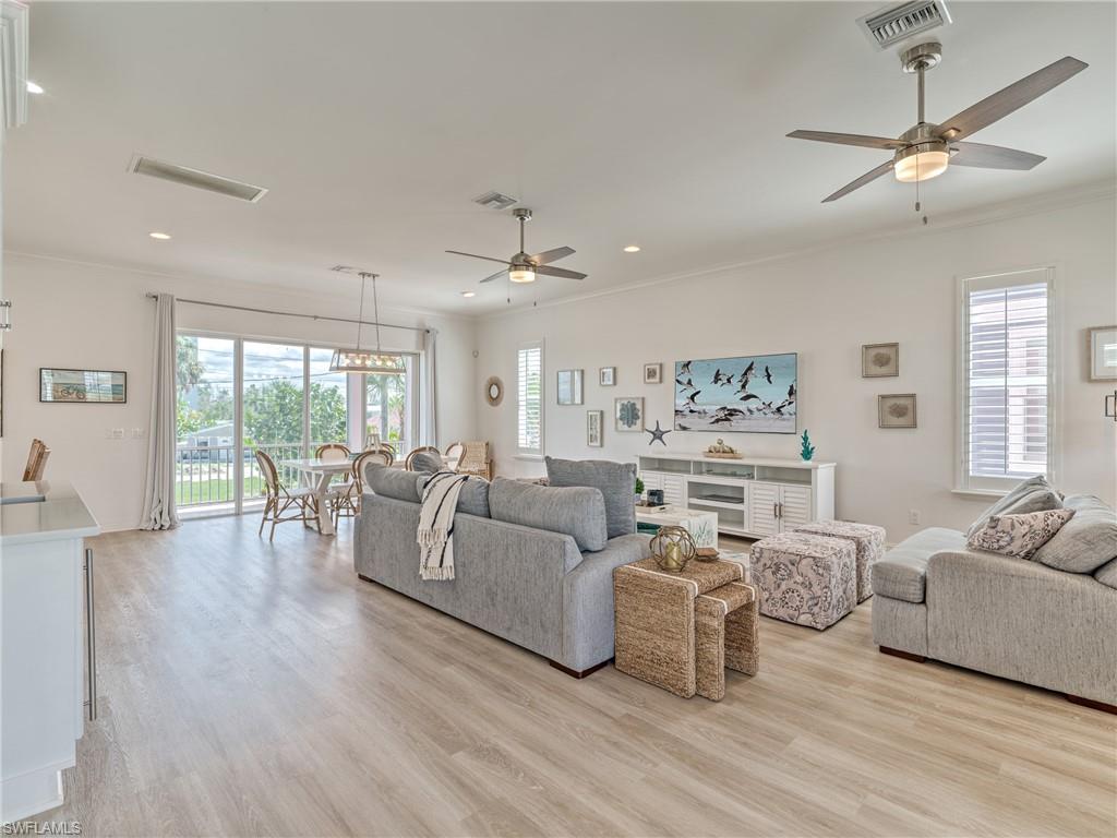 276 Delmar AVE