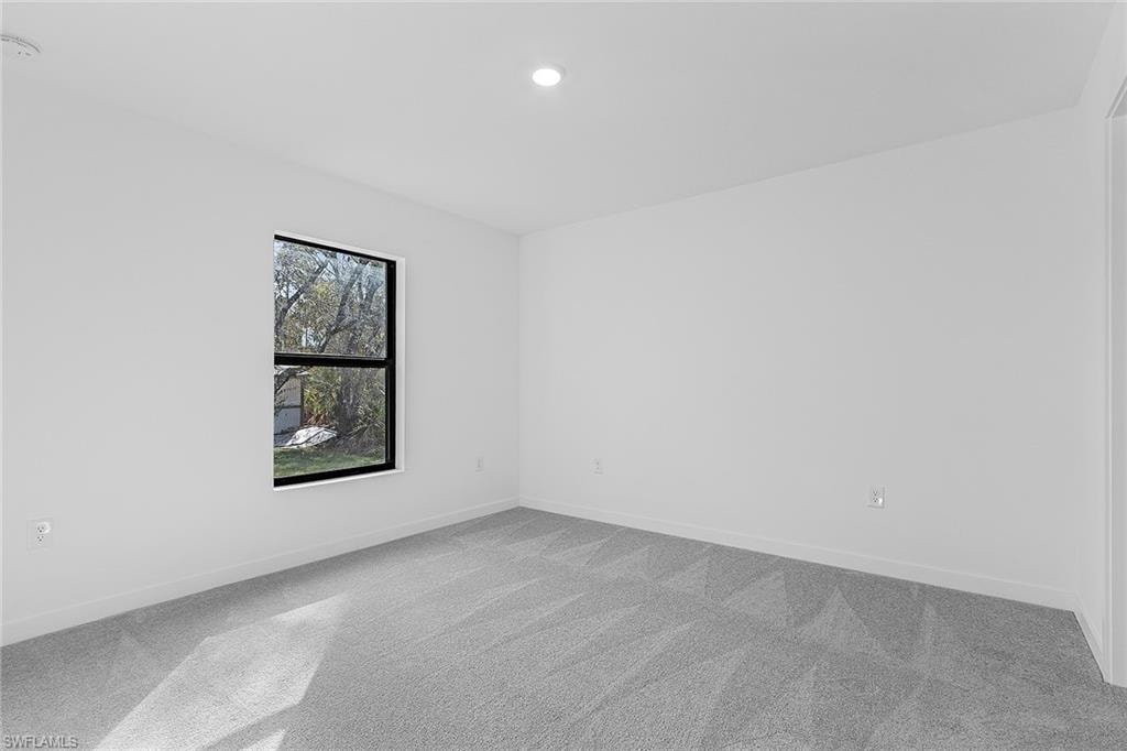 2813 NW 27th AVE photo 9