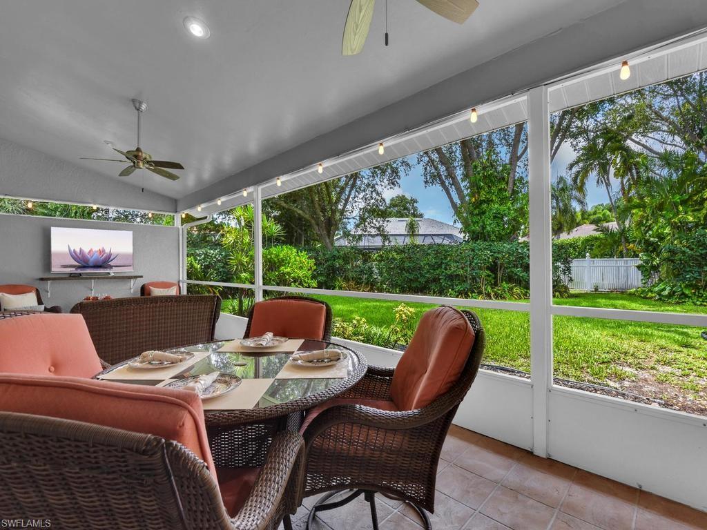 Long Screened Rear Lanai