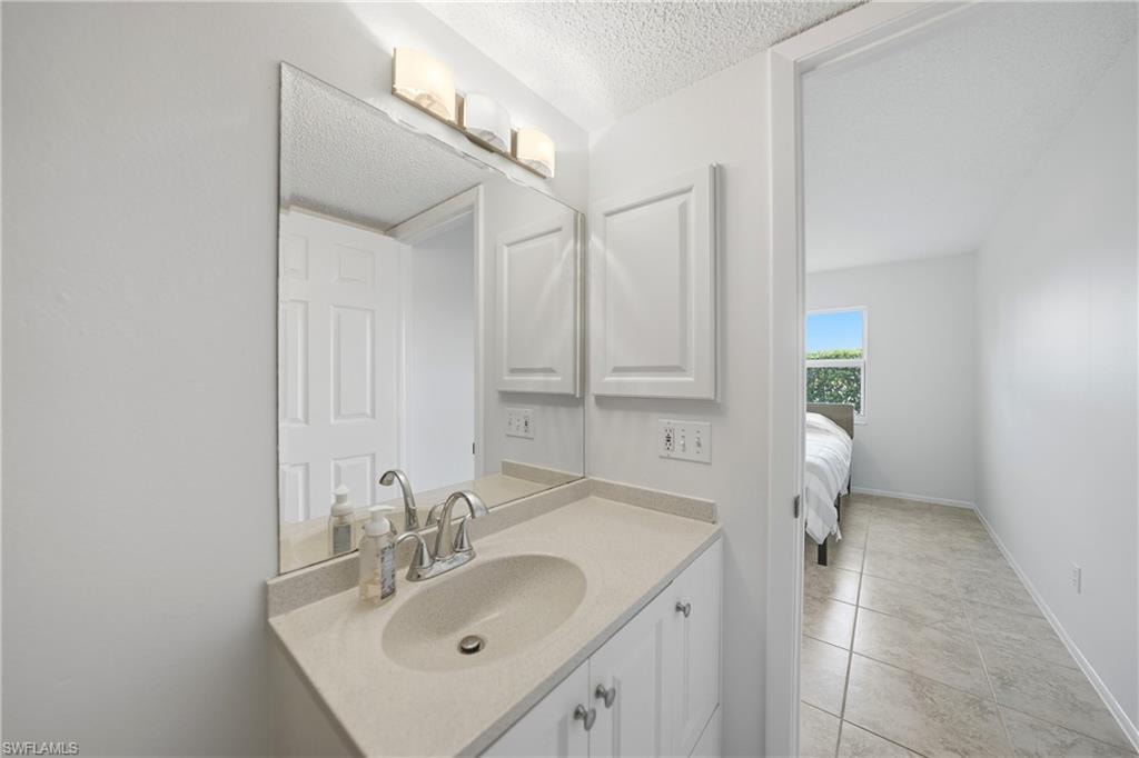 26485 Rampart BLVD D4 photo 25