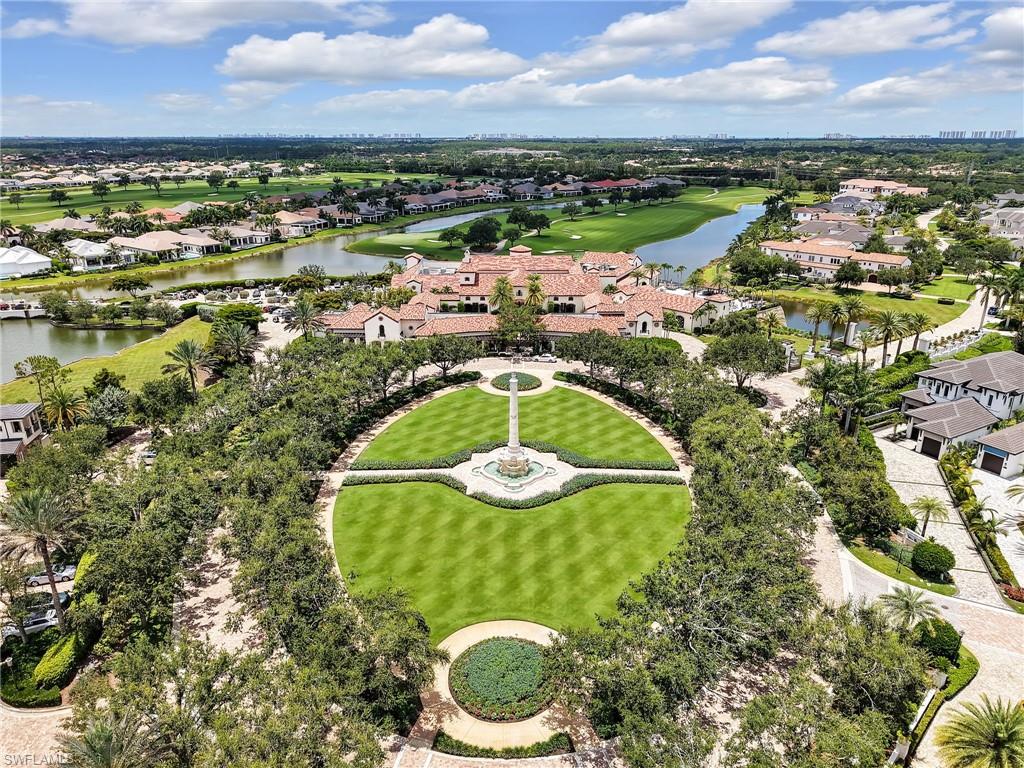 Ariel perspective showcasing the close proximity to the clubhouse