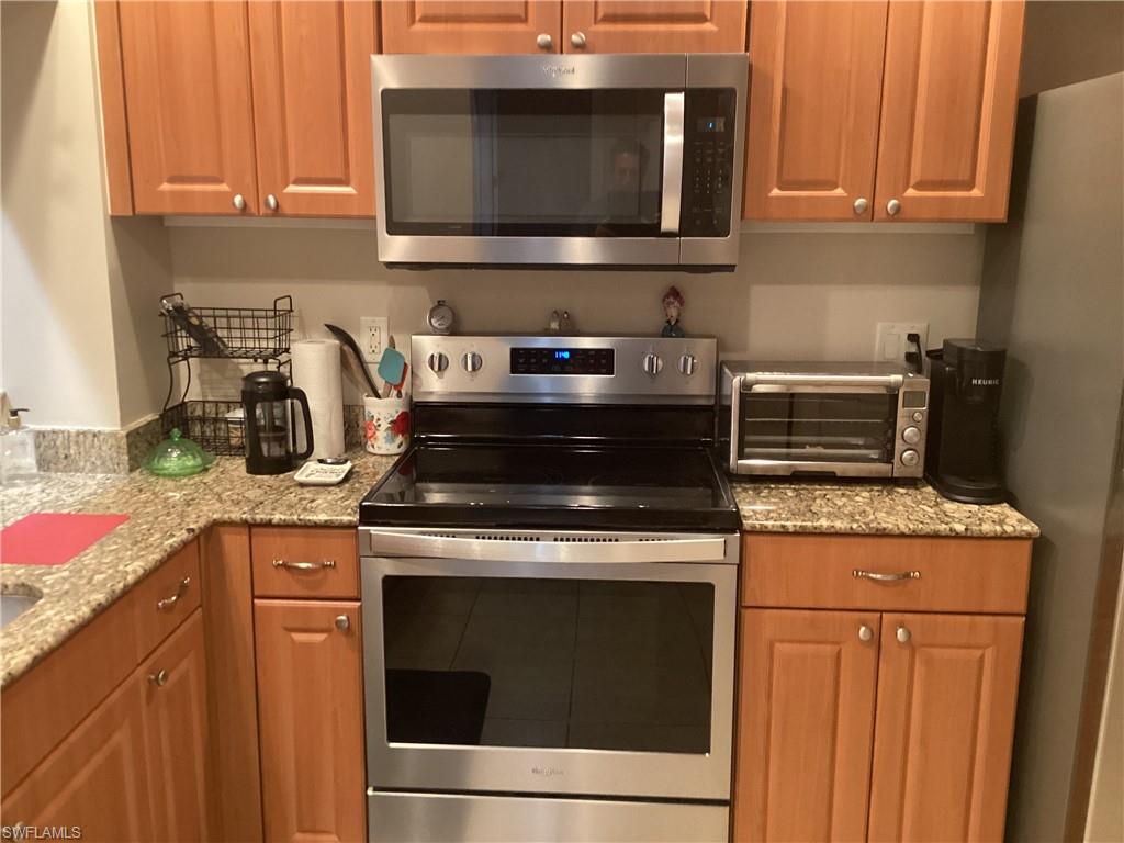 1121 Van Loon Commons CIR 304 photo 13