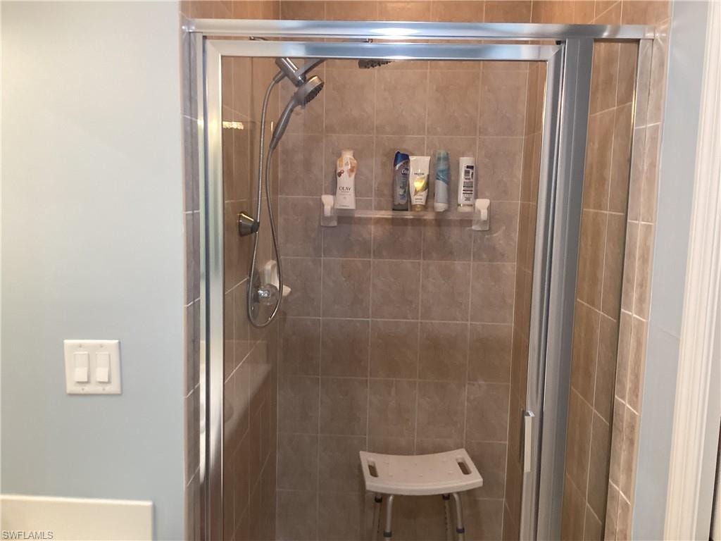 1121 Van Loon Commons CIR 304 photo 11
