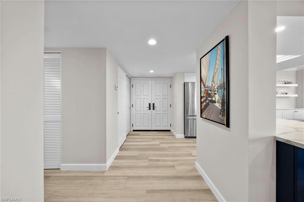 6585 Nicholas BLVD 805
