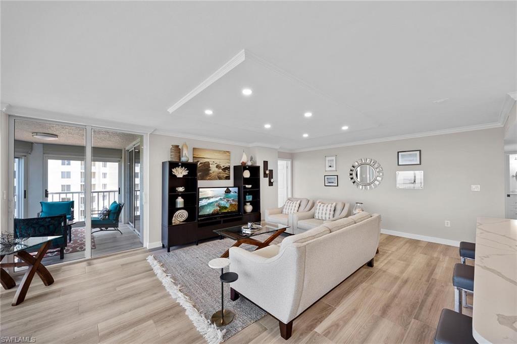 6585 Nicholas BLVD 805