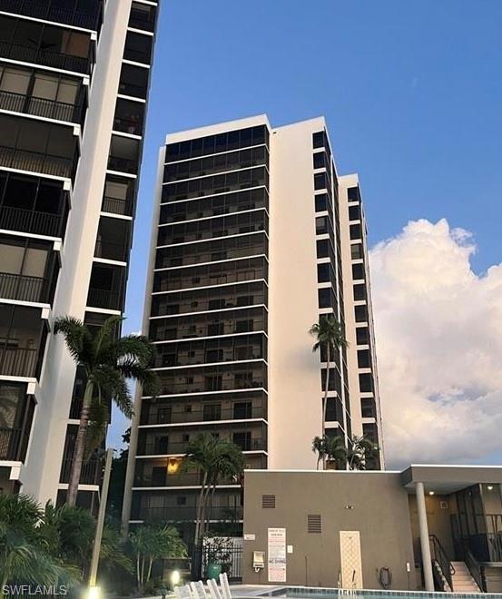 1920 Virginia AVE 1402