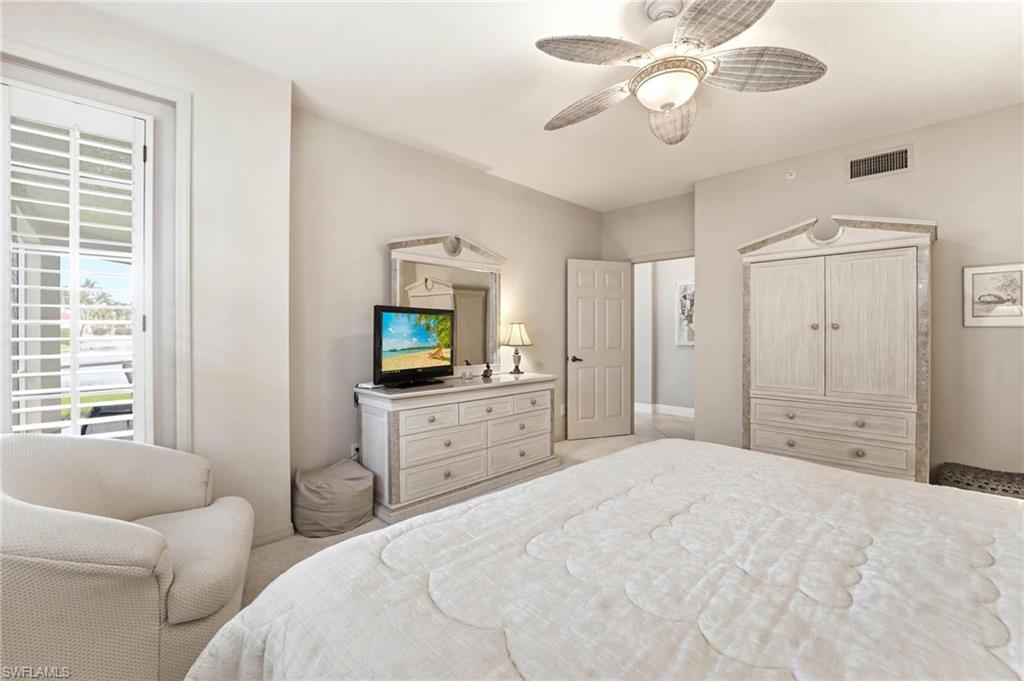 300 L Ambiance CIR 102 photo 24