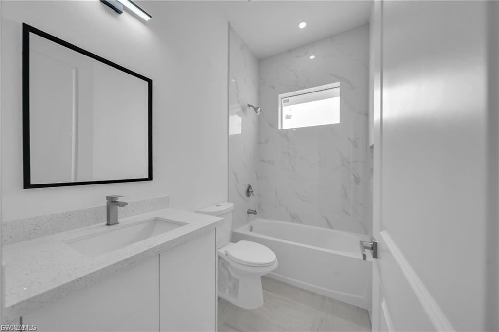 4703 Sara AVE N photo 23