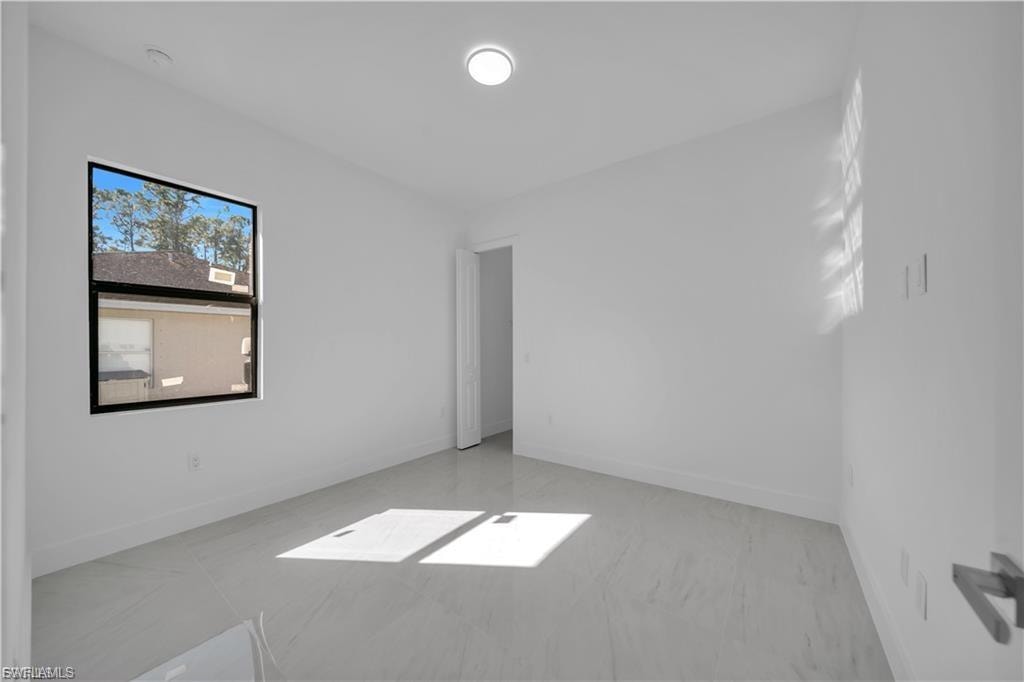 4703 Sara AVE N photo 22