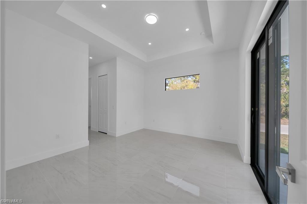 4703 Sara AVE N photo 11