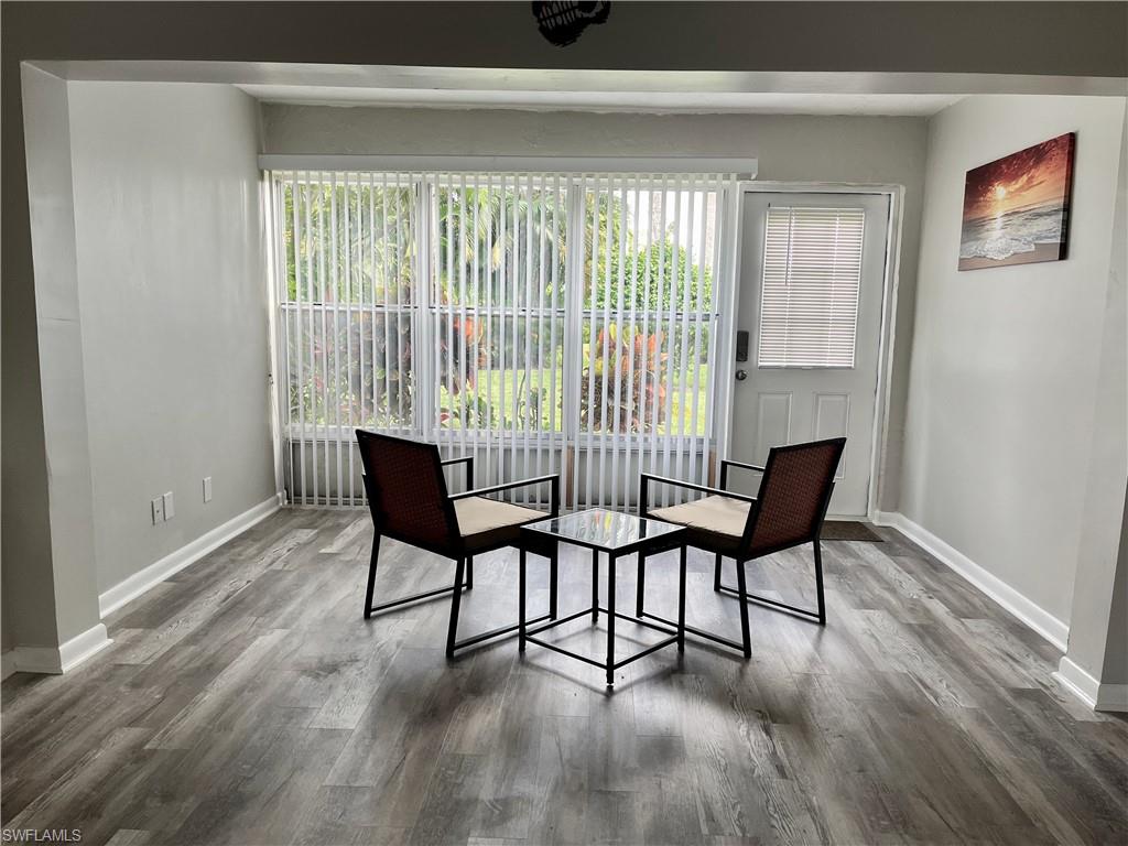 Sitting area or Office Area