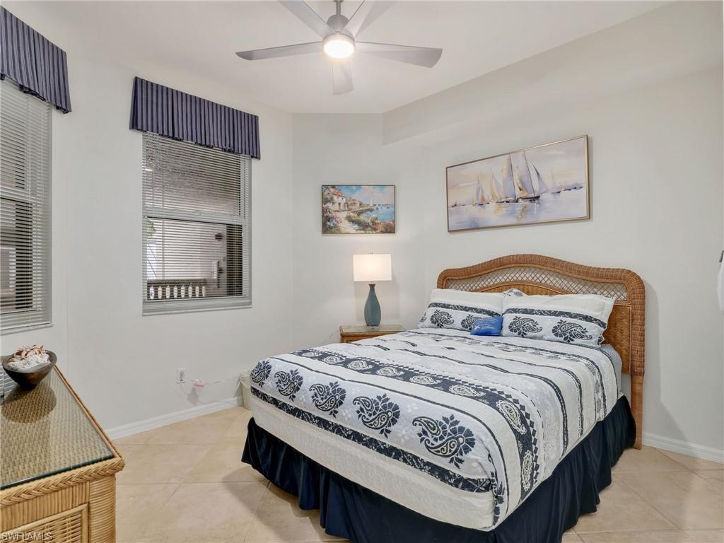 400 FLAGSHIP DR 302 photo 24