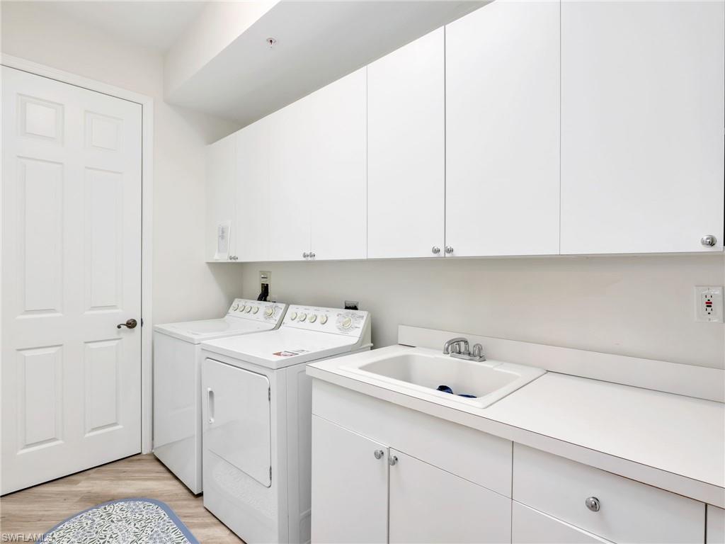 400 FLAGSHIP DR 302 photo 30