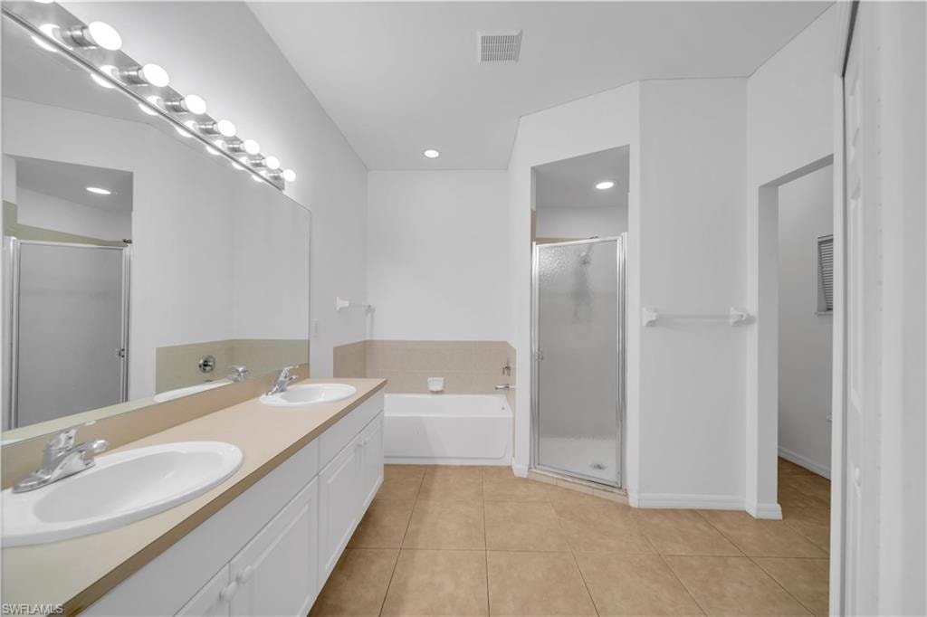 21 Kismet PKWY E photo 17