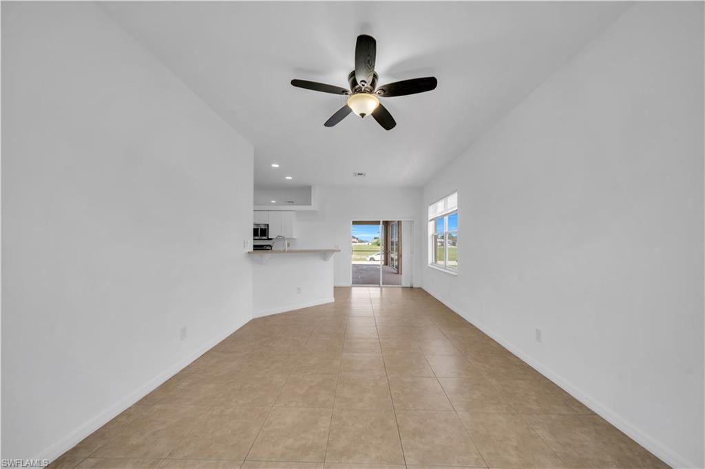 21 Kismet PKWY E photo 10