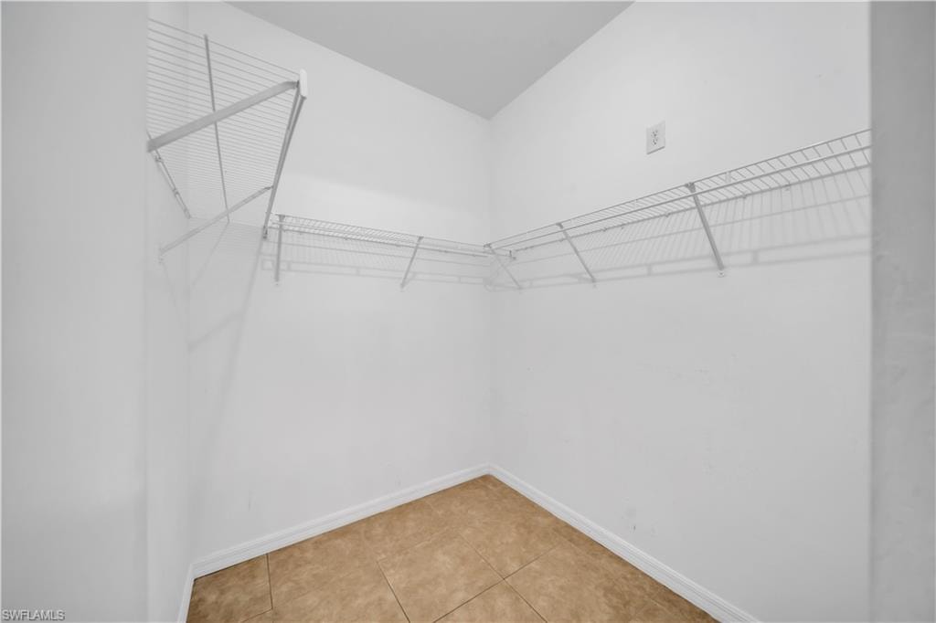 21 Kismet PKWY E photo 19