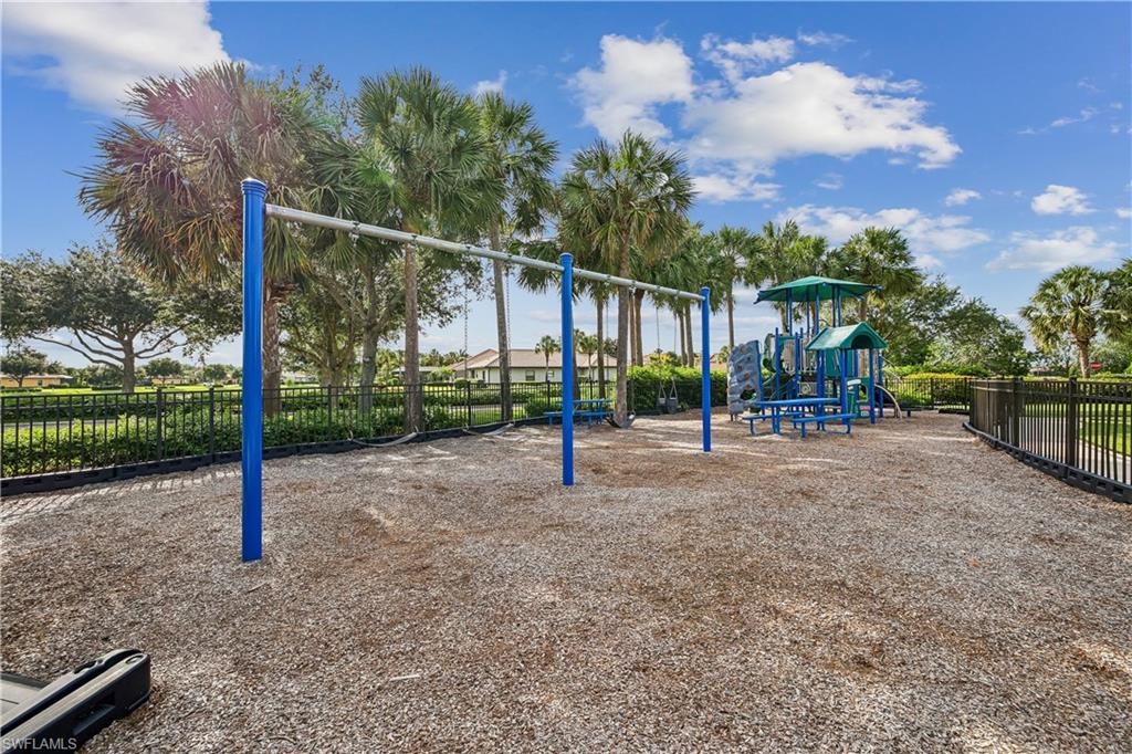 10100 Belcrest BLVD photo 34