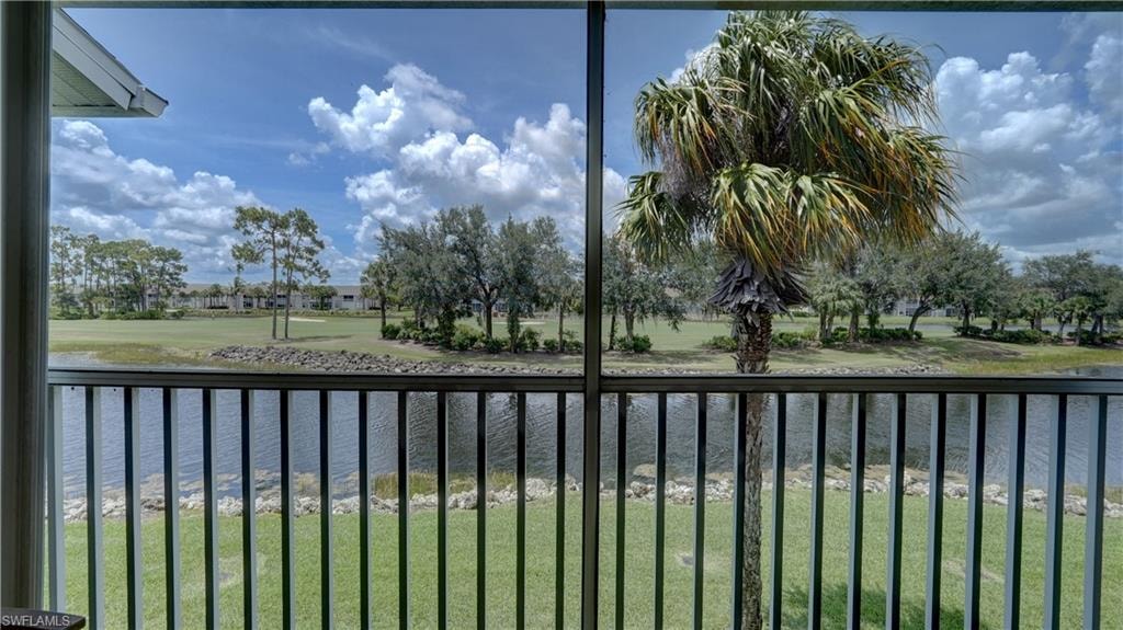 8083 Queen Palm LN 424 photo 26