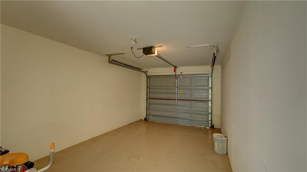 8083 Queen Palm LN 424 photo 33