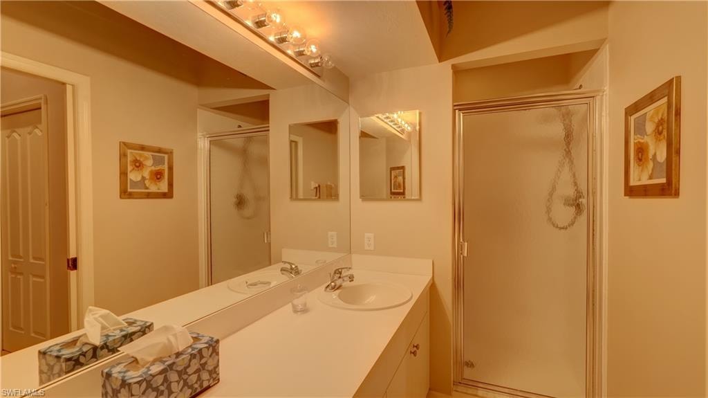 8083 Queen Palm LN 424 photo 11
