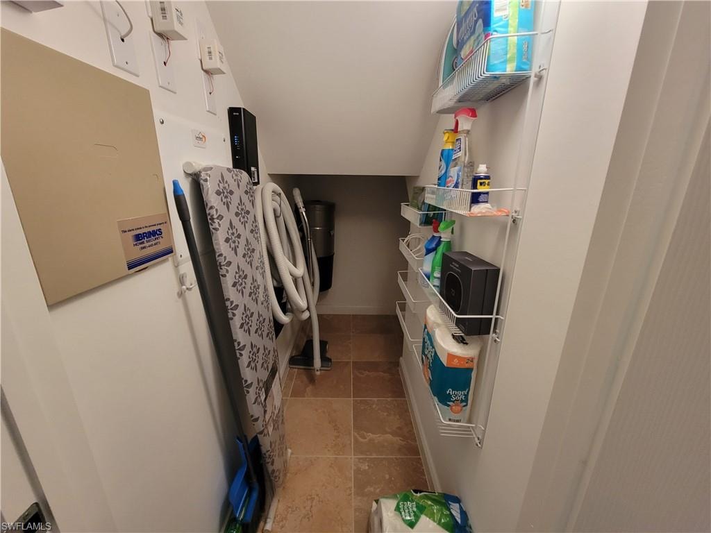 28209 Jeneva WAY photo 20