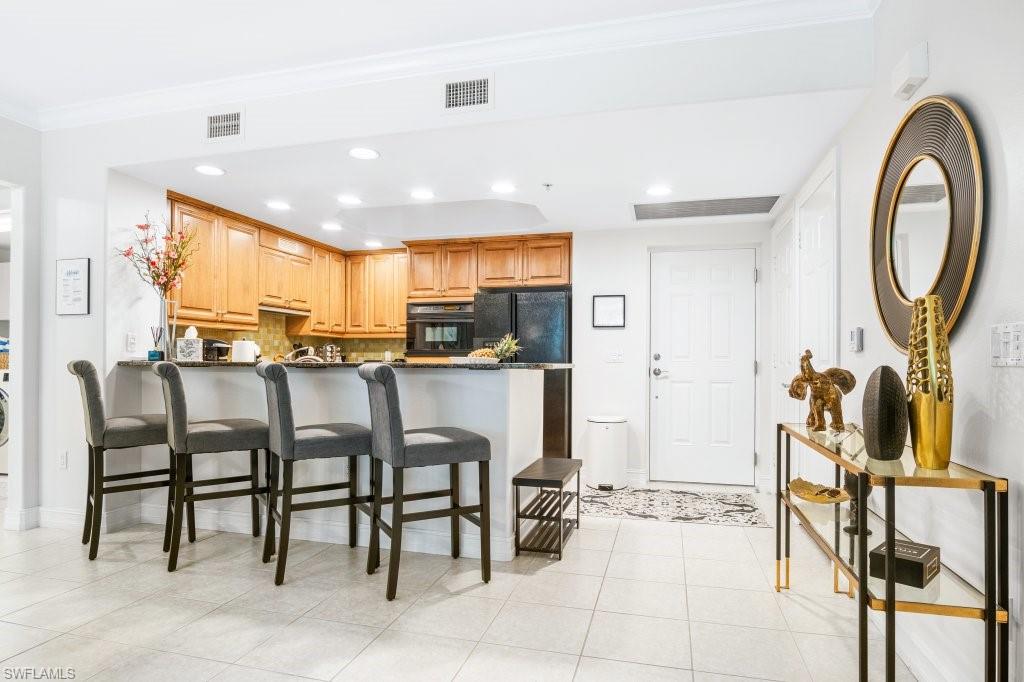 2728 Tiburon BLVD E A-203