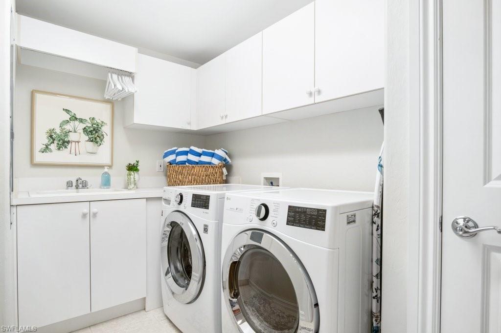 WASHER & DRYER IN UNIT