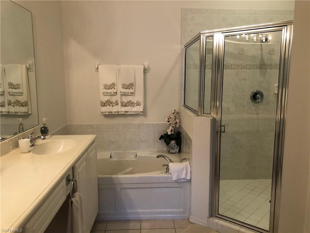 6854 STERLING GREENS DR 201 photo 17