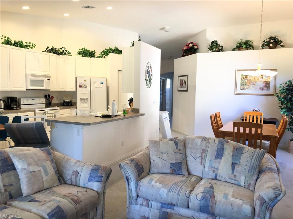 6854 STERLING GREENS DR 201 photo 8