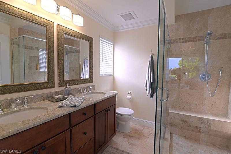7778 Emerald CIR 204 photo 16