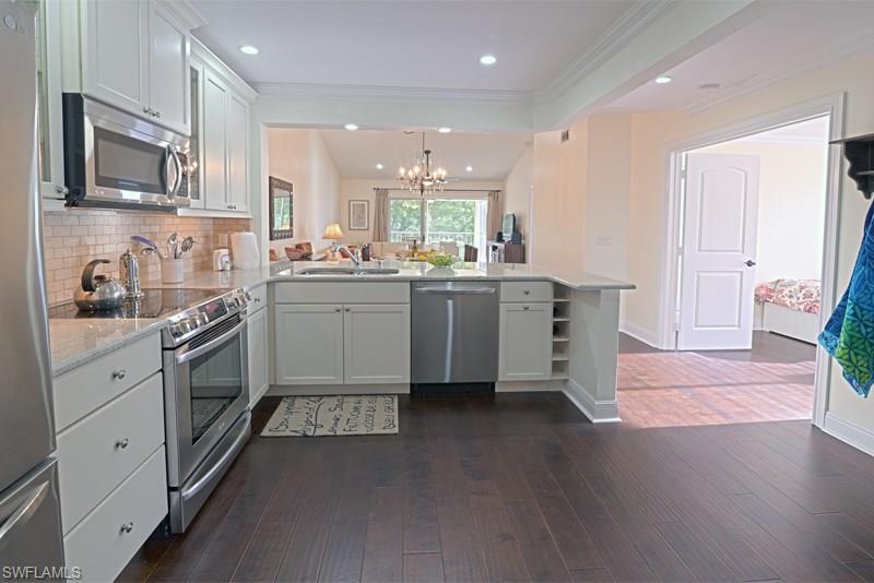 7778 Emerald CIR 204 photo 9