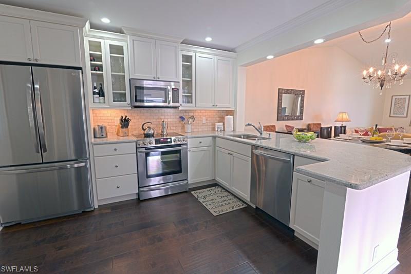 7778 Emerald CIR 204 photo 8
