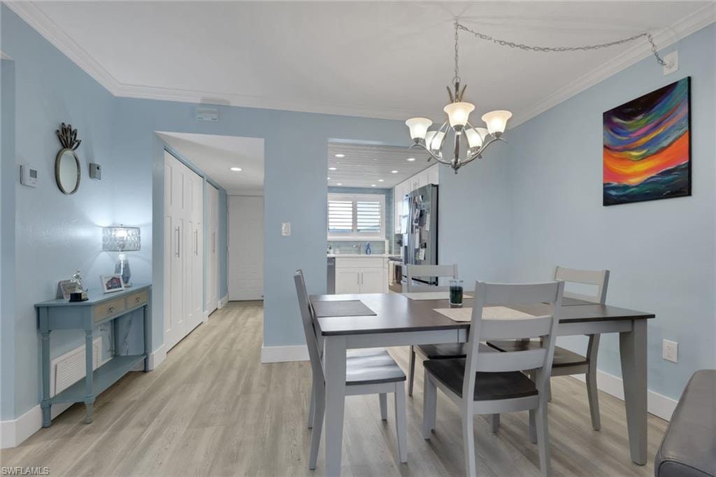 2121 Collier AVE 508
