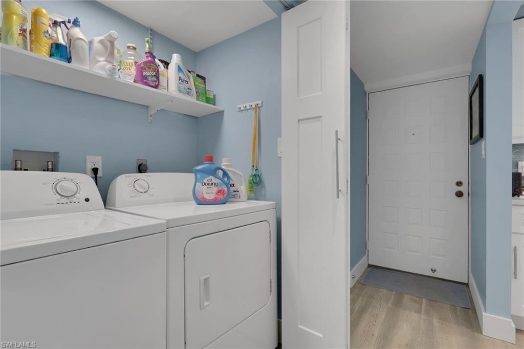 2121 Collier AVE 508 photo 19