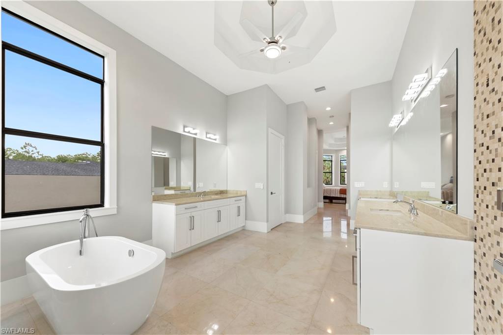1361 Golden Gate BLVD W photo 20