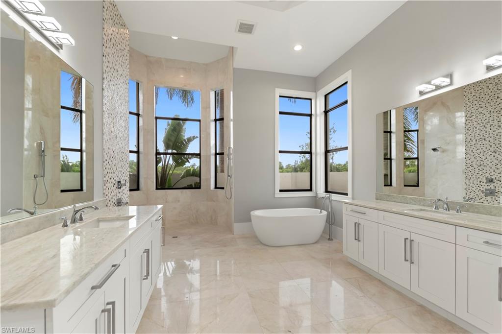 1361 Golden Gate BLVD W photo 19