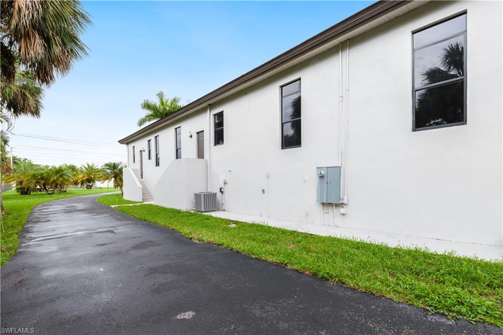 1361 Golden Gate BLVD W photo 8