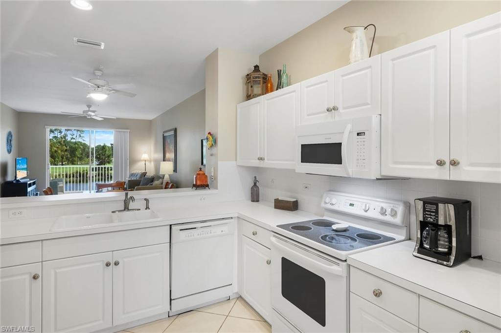 8247 Parkstone PL 205 photo 12