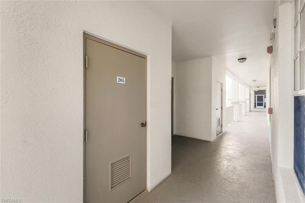 8247 Parkstone PL 205 photo 29