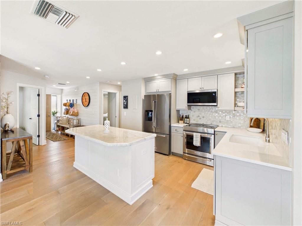 1051 Swallow AVE 208
