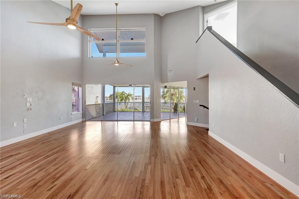 86 Dolphin CIR photo 7