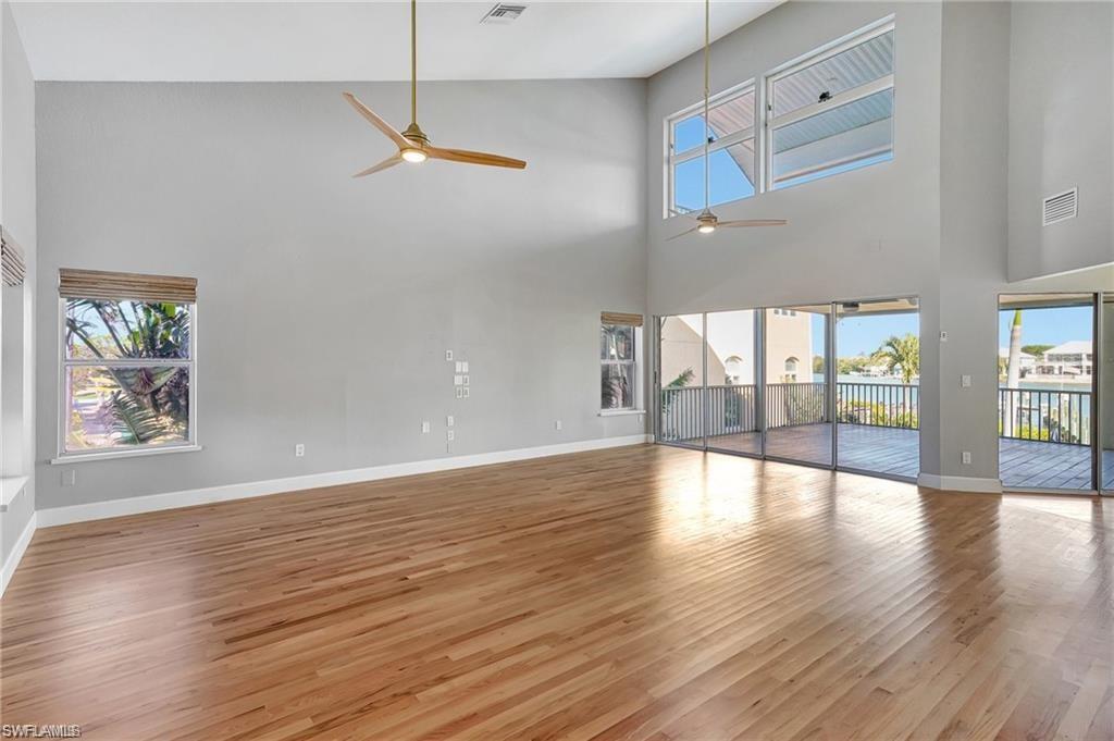 86 Dolphin CIR photo 8