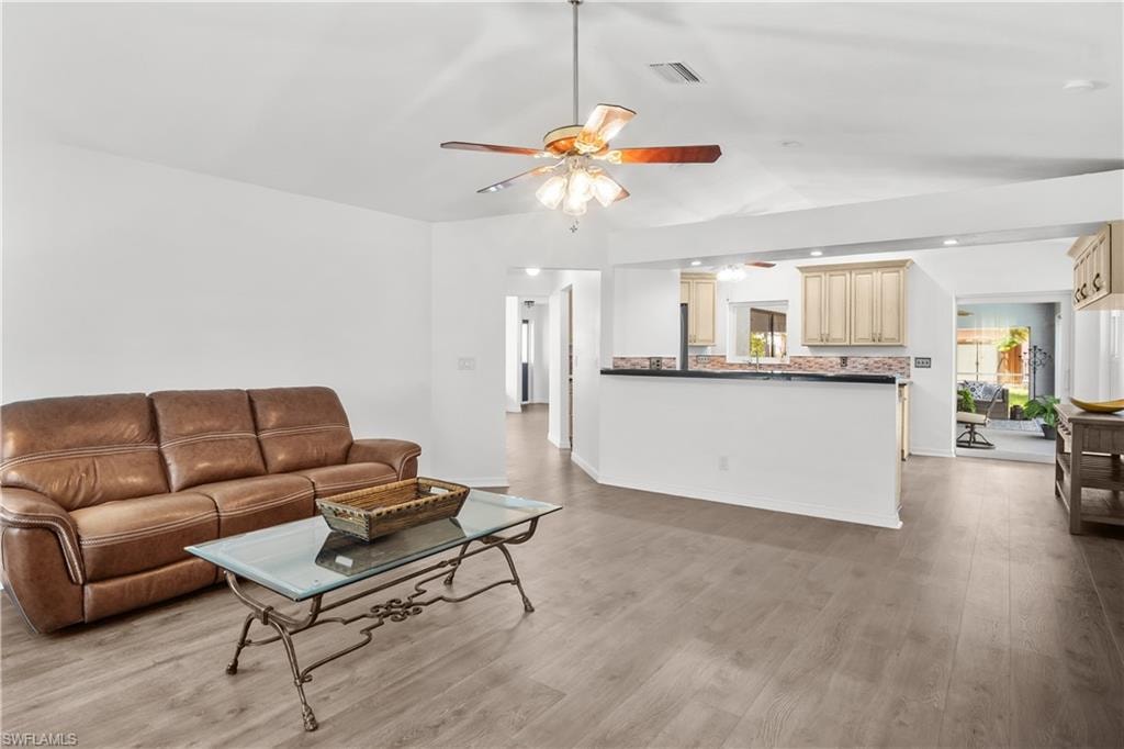 320 Georgia AVE photo 17