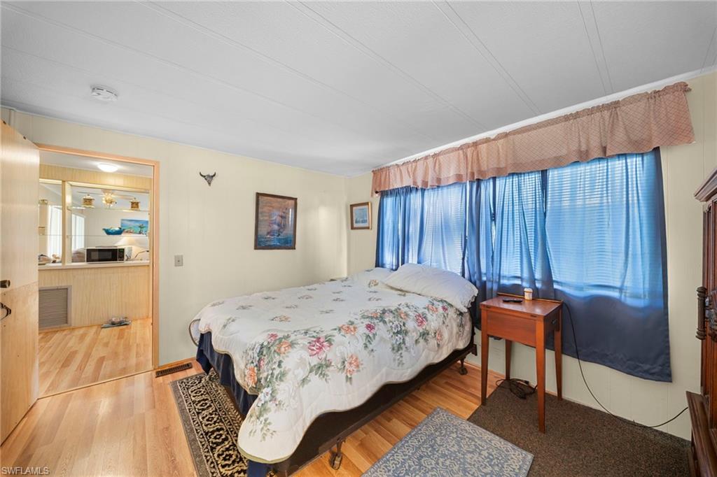 455 Cape Florida WAY photo 13