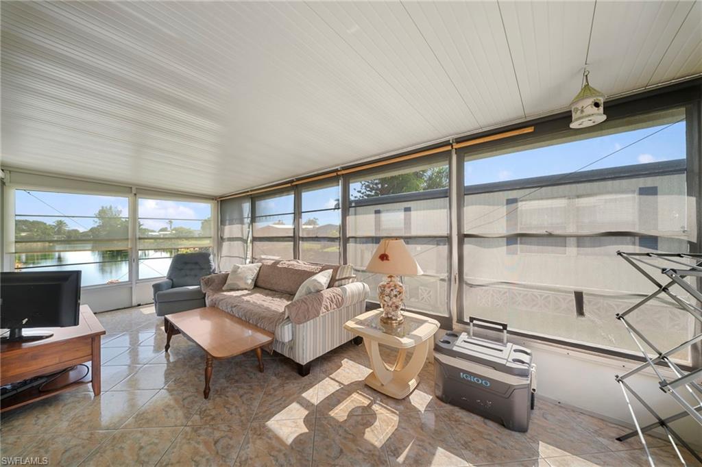 455 Cape Florida WAY photo 18