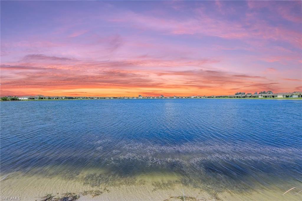 451 Spring Hill Lake LOOP