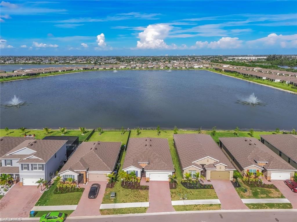 451 Spring Hill Lake LOOP
