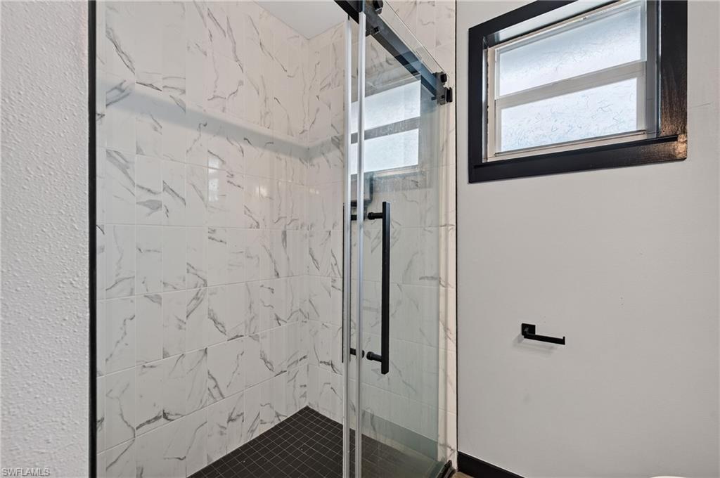 27072 Hillshire LN photo 23